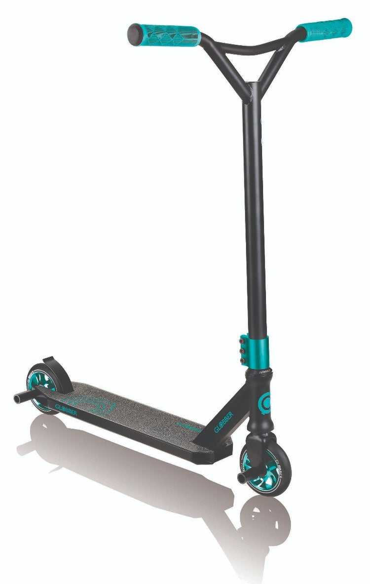 Globber Stunt GS 720 - Black / Teal