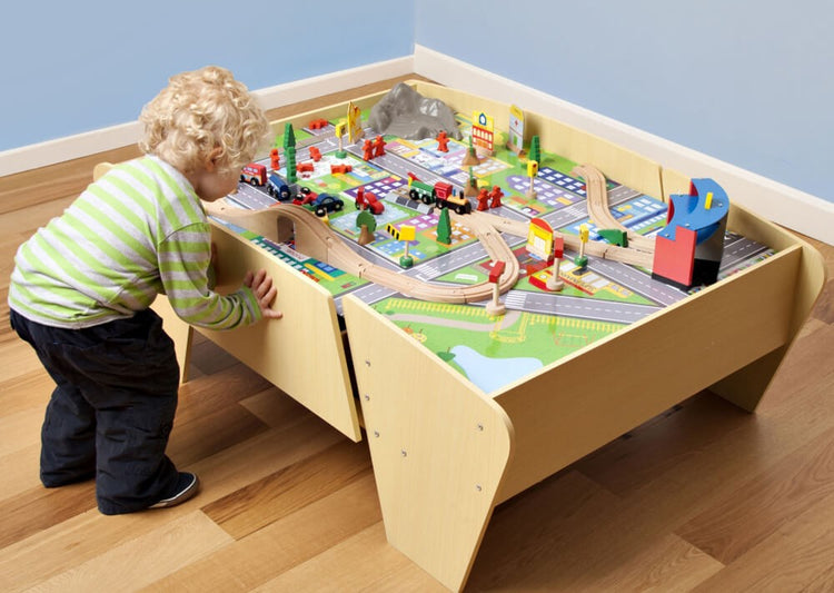 Train & Track Table
