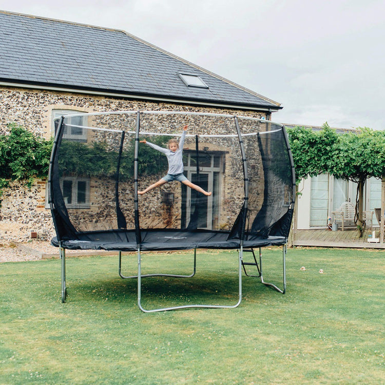Plum® Magnitude Trampoline and Enclosure